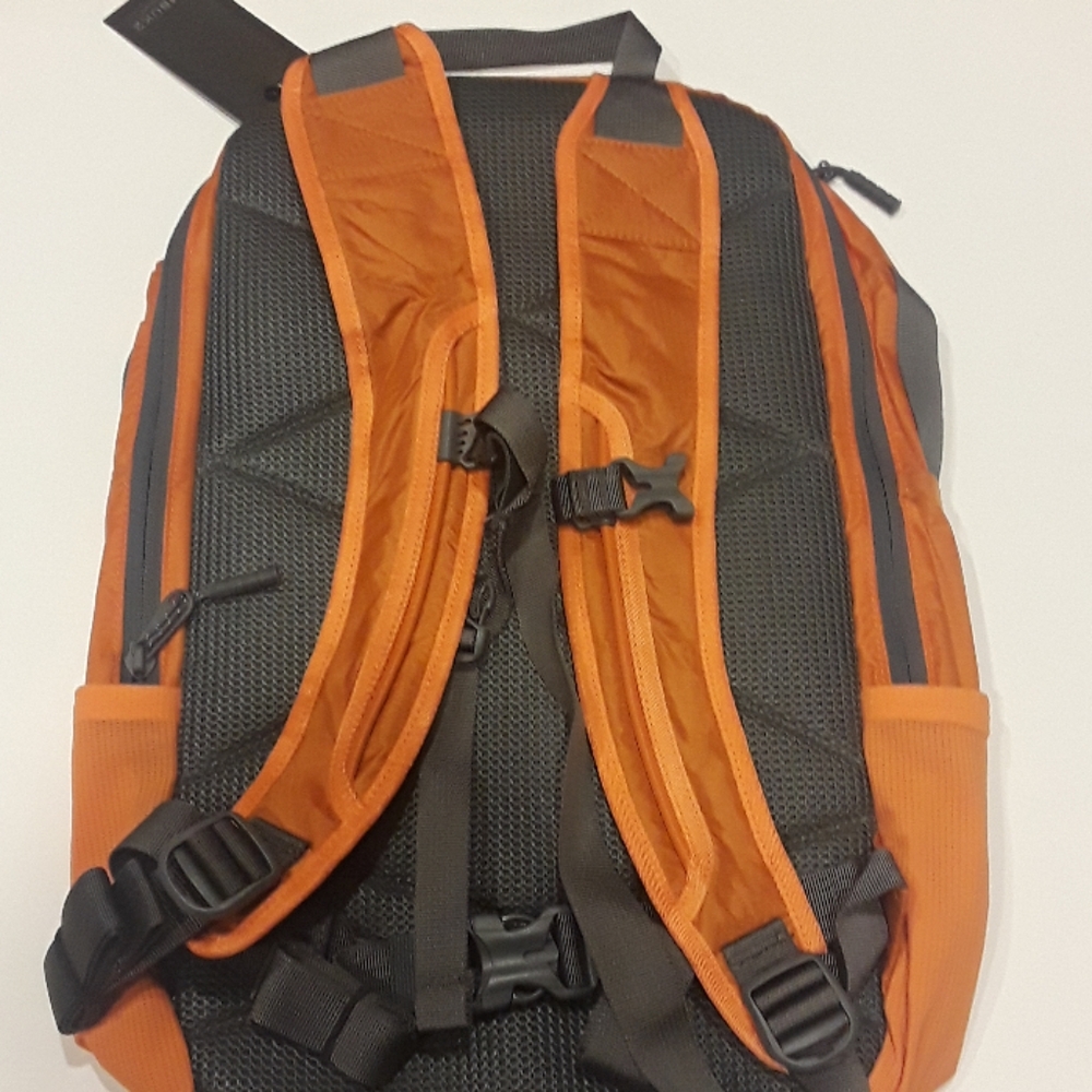 TIMBUK2 Backpack - Picture 3 of 4